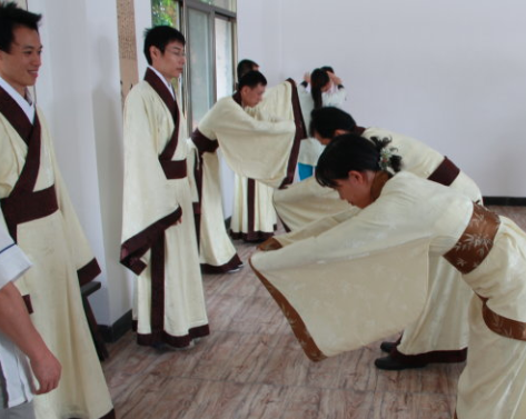 東方少年國學(xué)院