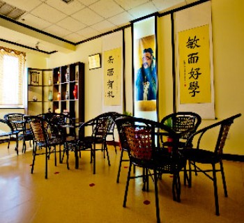 萌賢童學(xué)館