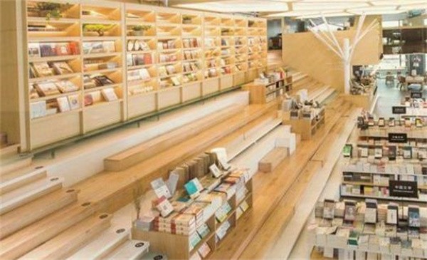 兩兩書店的品牌優勢是什么？