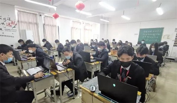 百年育才教育加盟优势是什么？