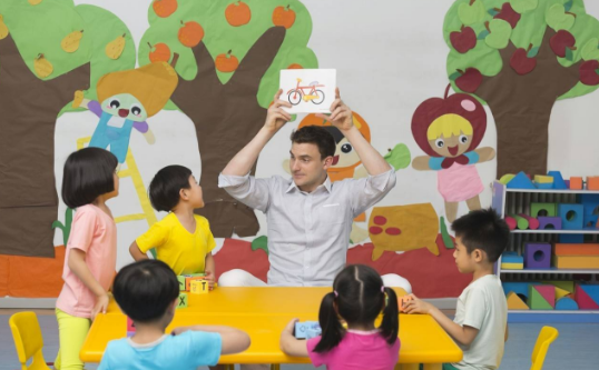 七色光幼兒園加盟