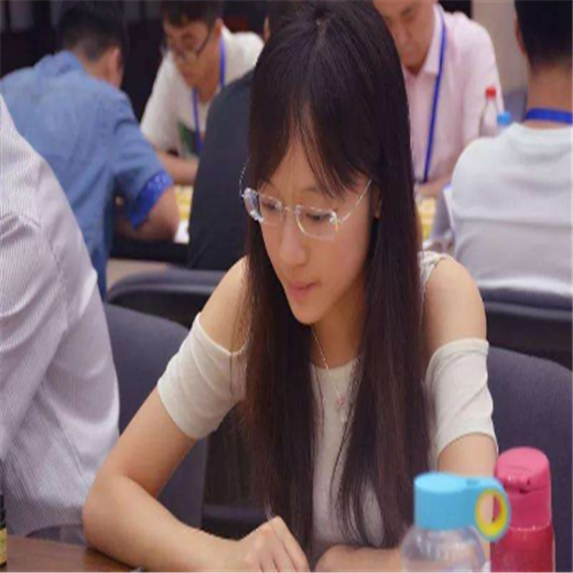 坤派巾幗女子學堂