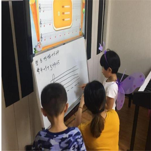 于斯微琴房