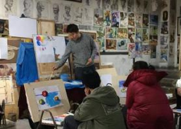 青蘋果畫室加盟