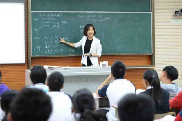 啟飛教育加盟