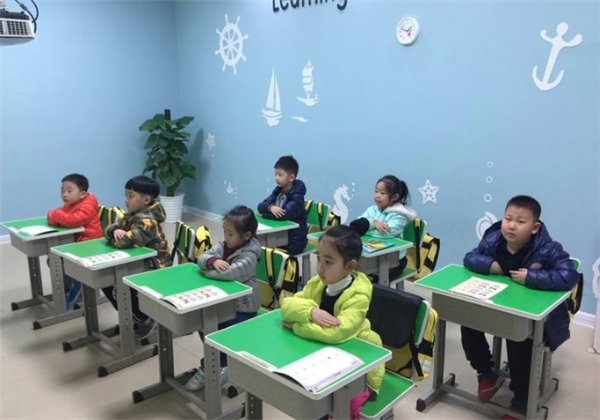 多彩糖果學習館加盟