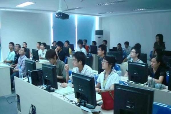 興唐IT教育加盟