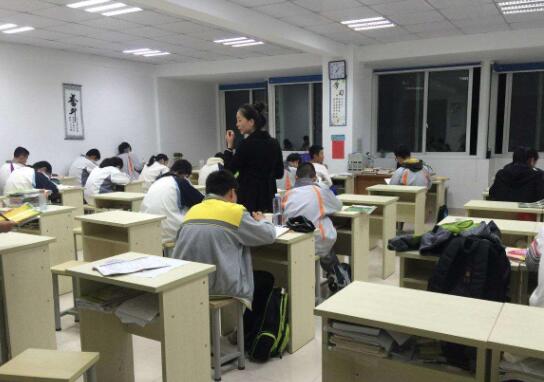 多唯教育加盟