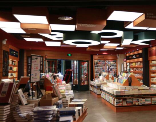 西西弗書店加盟