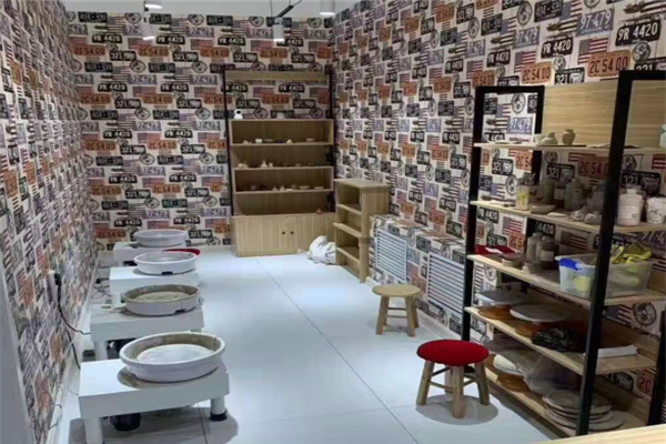 彩創天地手工陶藝加盟